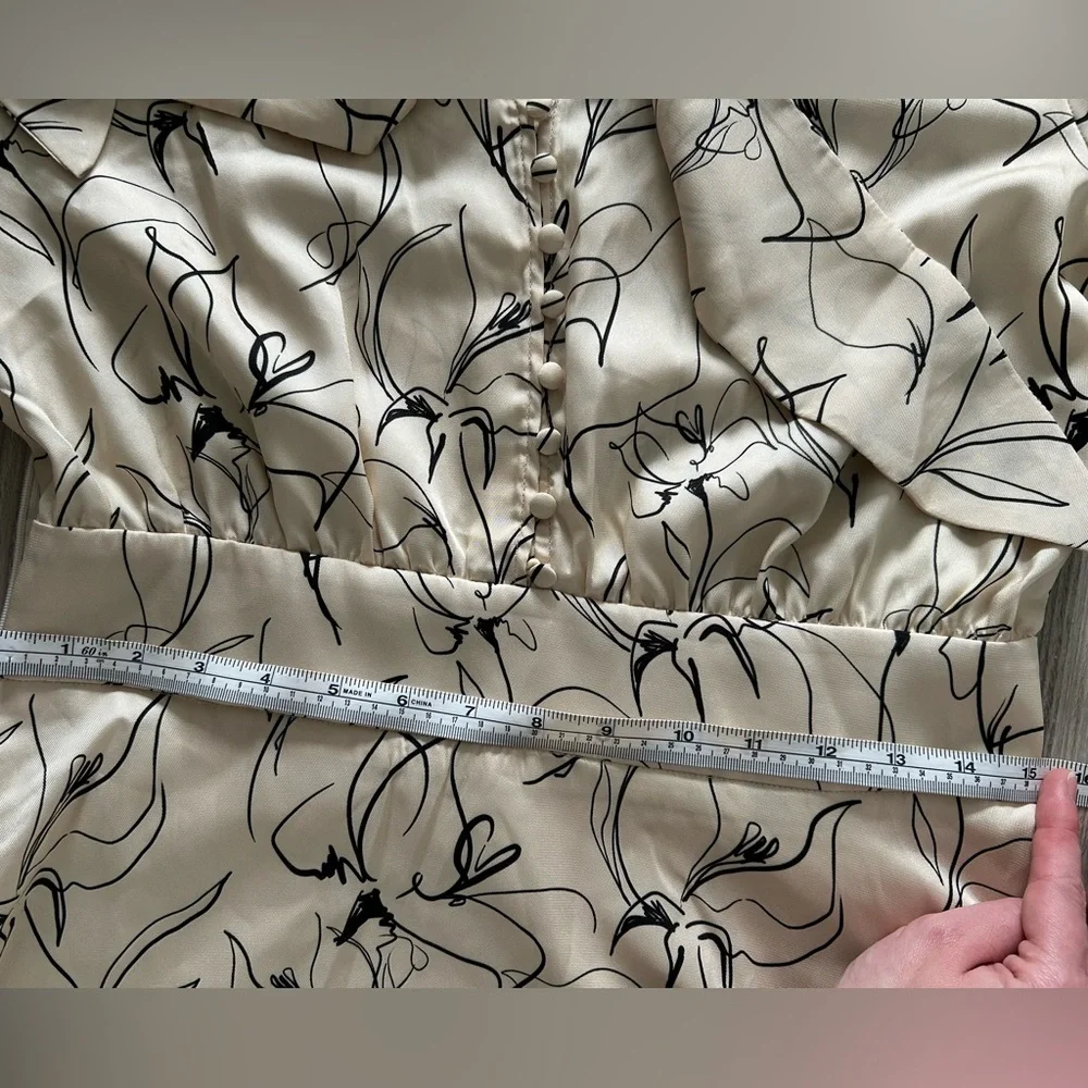 2 for 20$ 🍦🍨 Tie neck floral dress with side zip - Picture 12 of 14